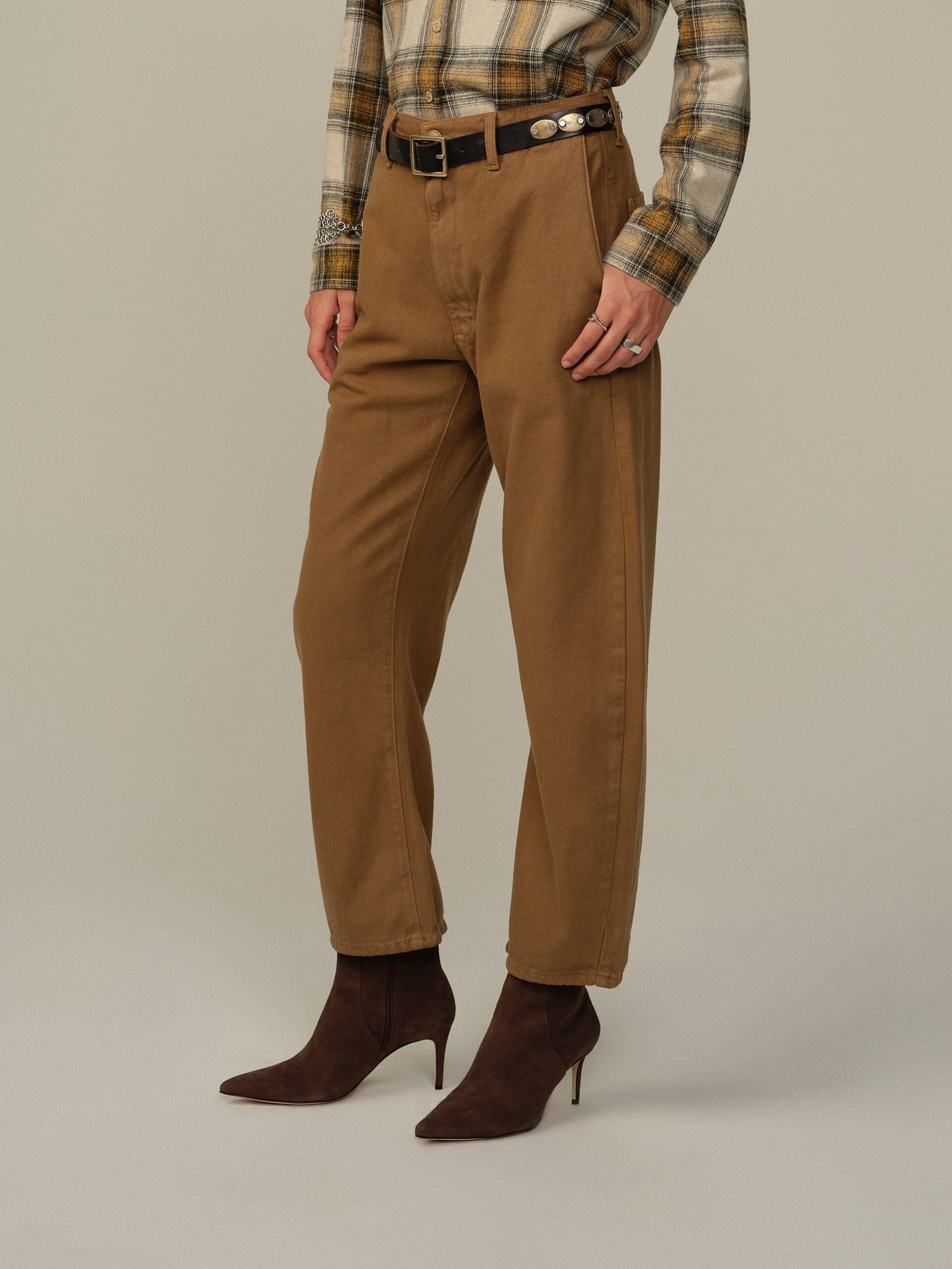 Women's Pilon Pant in Garment Dyed Recycled Cotton - Image 10