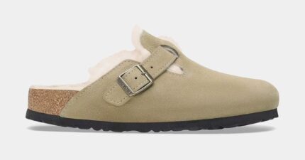 Boston Shearling Clog Womens Sandals (Taupe)