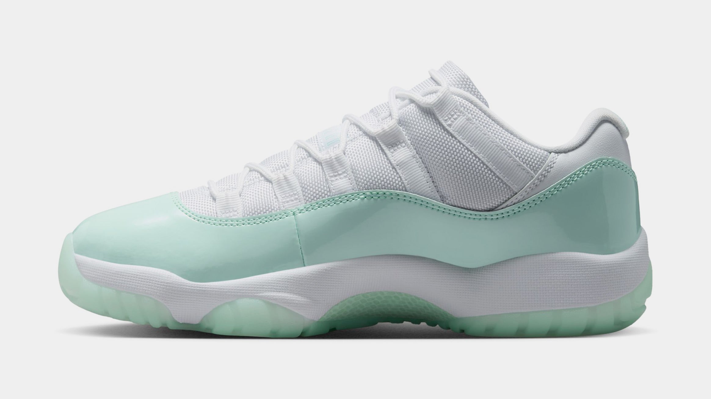 Air Jordan 11 Retro Low Igloo Womens Lifestyle Shoes (White/Igloo) - Image 3