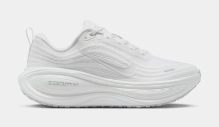 Vomero Plus Womens Running Shoes (White/Summit White/Photon Dust)