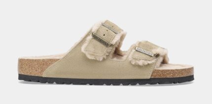 Arizona Shearling Womens Sandals (Beige/Gold)
