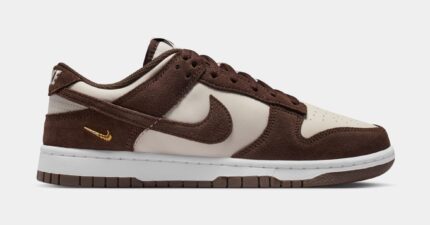Dunk Low Suede Womens Lifestyle Shoes (Light Orewood Brown/Baroque Brown/White)