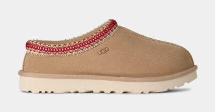 Tasman II Slipper Womens Sandals (Sand/Dark Cherry)