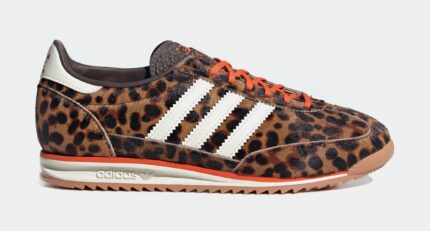 SL 72 OG Womens Lifestyle Shoes (Dark Brown/Of White/Semi Impact Orange)